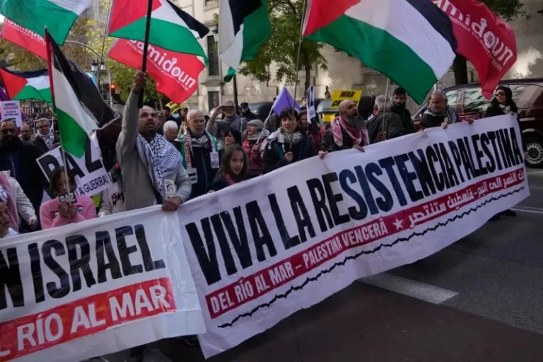 Israel convoca al enviado español por la violencia en la flotilla Israel summons Spanish envoy over flotilla violence row