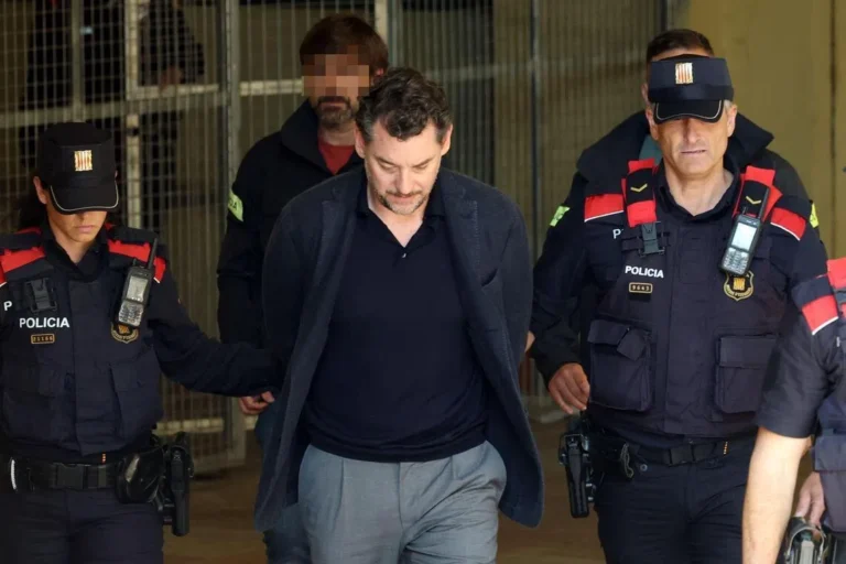 Un multimillonario muerto, su hijo en libertad bajo fianza y la saga Mango que conmueve a España